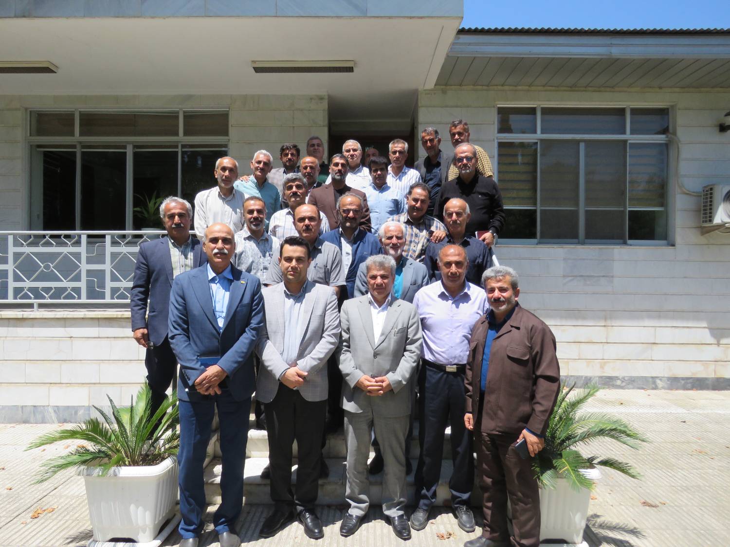 بررسی طرح ایجاد شرکت تعاونی چند منظوره بازنشستگان بهپاک باحضور مدیرعامل محترم شرکت صنعتی بهپاک