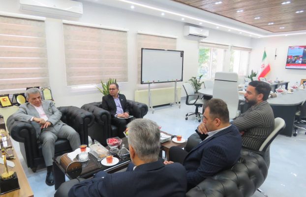 بررسی راهکارهای توسعه همکاریهای بانکی و صنعتی در دیدار مدیر شعب پستبانک مازندران با مهندس درویشی